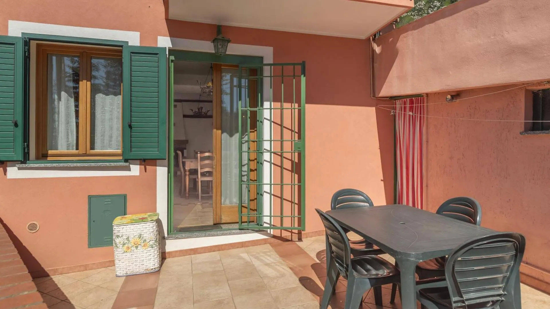 Casa Rosa Mtb Paradise Magliolo 0*,  Italy